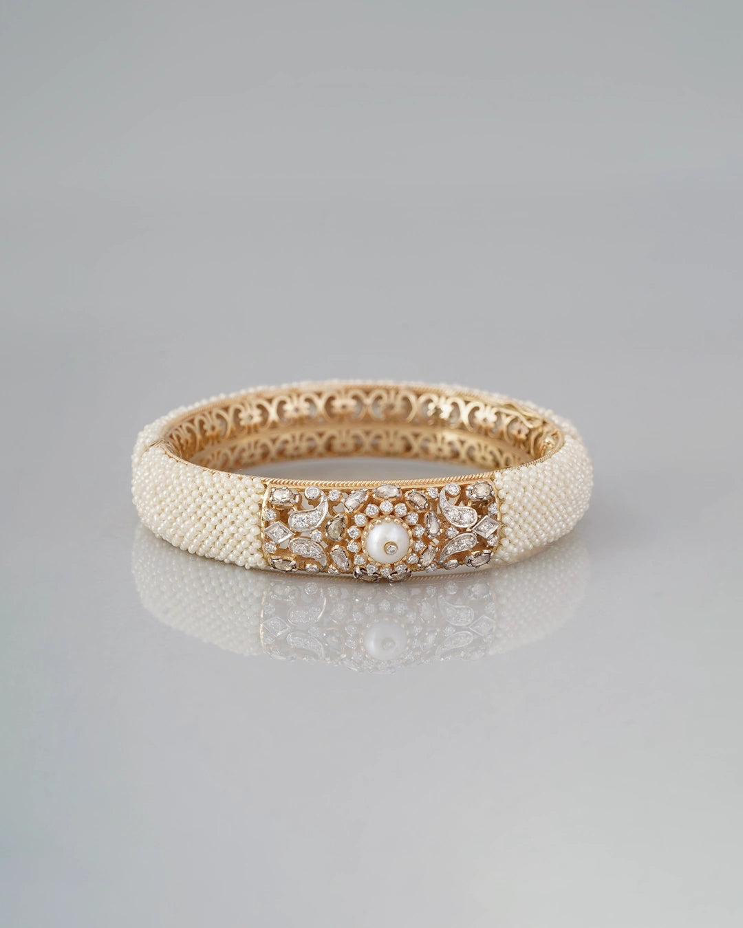 Uttara Bangle